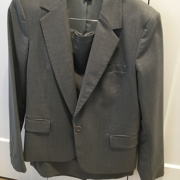 Theory grey suit size 8 - Picture 1 of 6